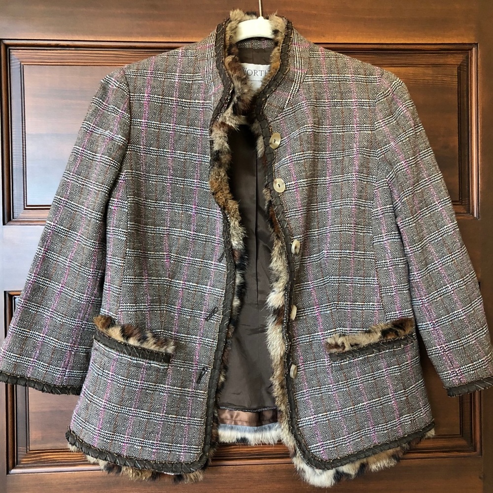 Worth skirt suit